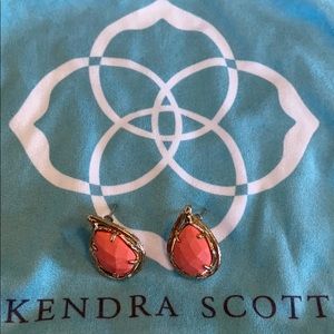 Kendra Scott coral stud earrings